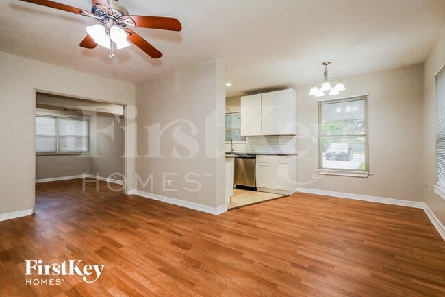 Photo - 5510 Graywood Rd