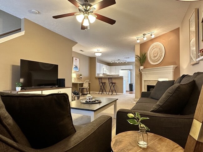 Building Photo - 628 Flintlock Ct