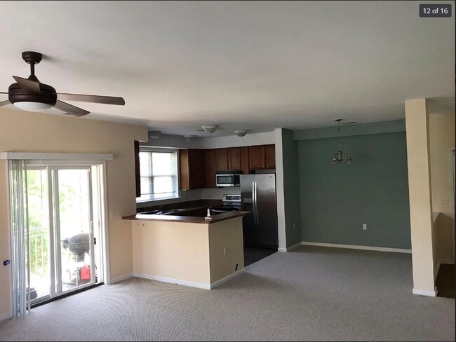 Photo - 5321 Warminster Dr Unit 305