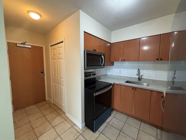 Photo - 1104-5911 Alderbridge Way Unit 1104