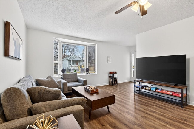 Photo - 146 W Felton Ave Unidad SI ID1472913P