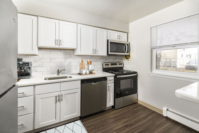 Building Photo - Parc at West Point Rental