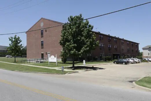 Photo - 1409 Range Dr