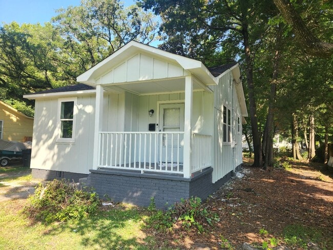 Photo - 2664 Hull St House