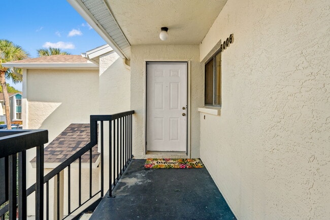 Photo - 8006 Picketts Ct