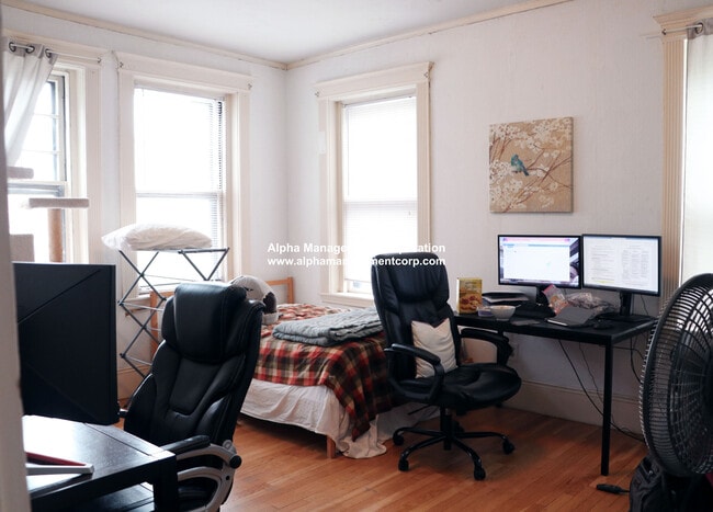 Photo - 73 Longwood Ave Unit 2R