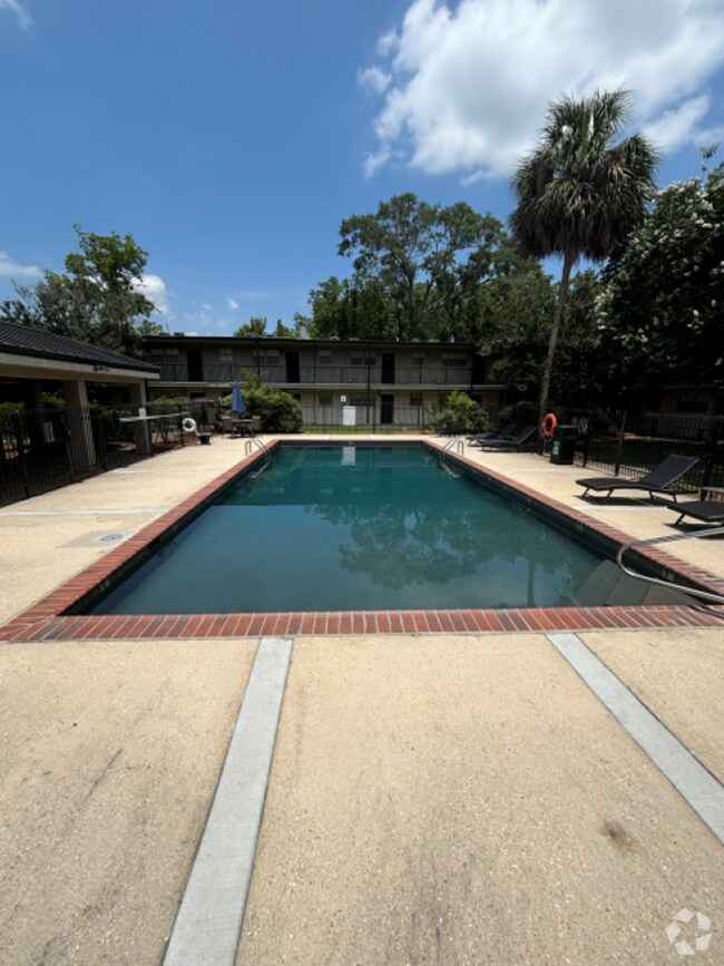 Building Photo - 1290 Park Blvd Rental