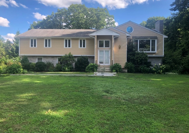 Photo - 103 Sherburn Cir House