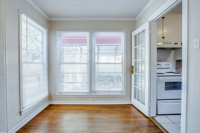 Photo - 2516 33rd St Unit 2516 33rd Street