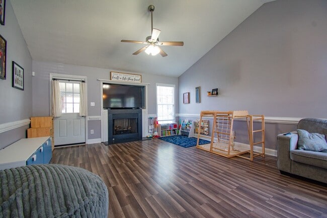 Photo - Coming soon! 3 Bedroom 2 Bathroom with Above Ground Pool- Pets okay!