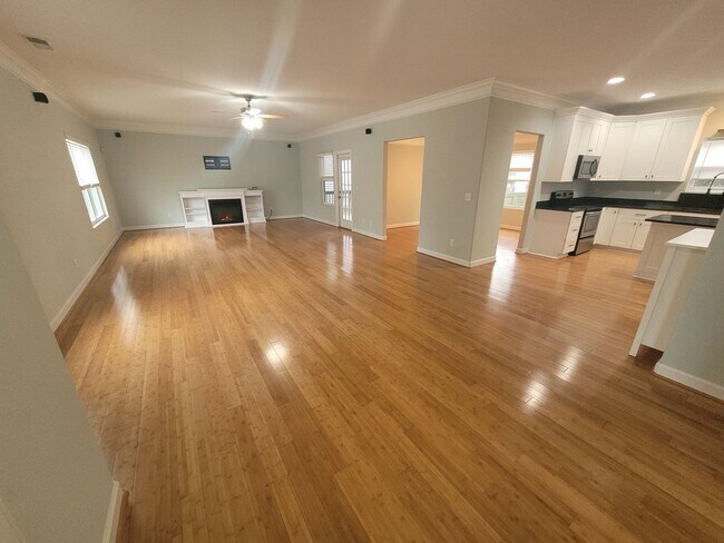 Photo - Stunning 4 Bedroom, 2.5 Bath Home Just 3 Blocks to Chesapeake Bay