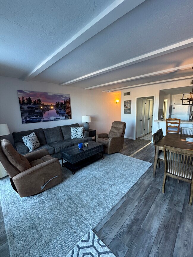 Photo - 2071 Venice Dr Unit 296