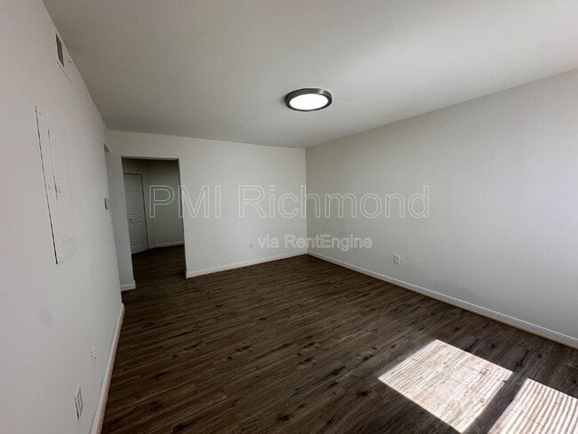 Photo - 3517 Briel St
