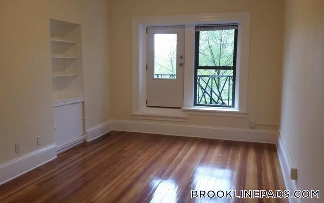 Photo - 1463 Beacon St Unit 34