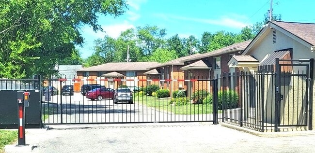 Building Photo - 3369 Maize Rd Unit 3369 Rental