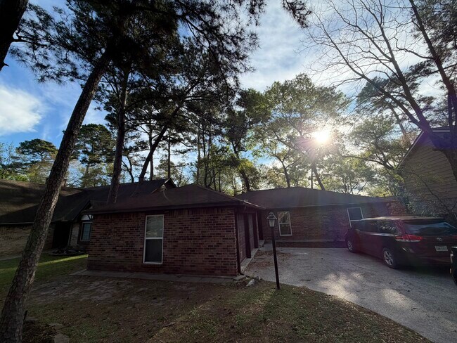 Photo - 70 Brookflower Rd