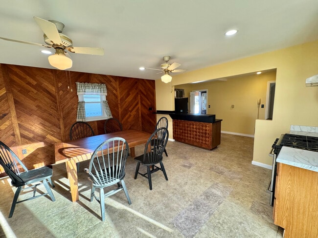 Photo - 3 Seymour Ave