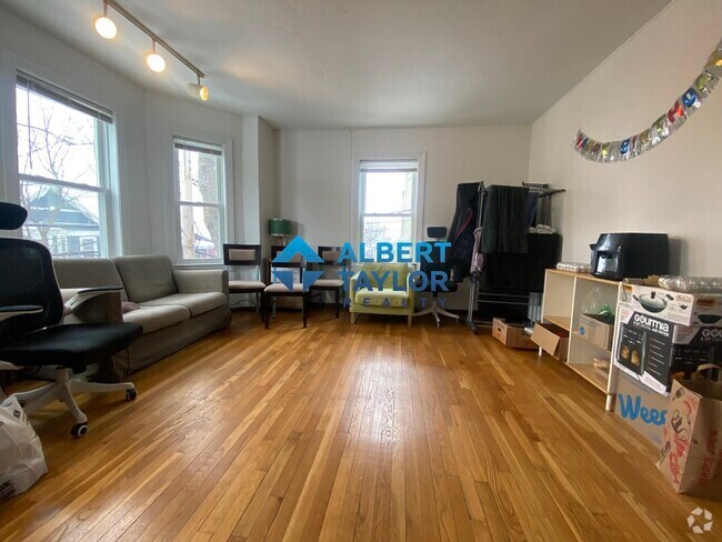 Building Photo - 88 Sheridan St Rental