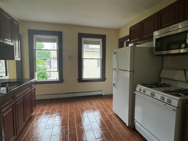 Cocina - 2436 E Main St Unidad 2436 E Main Street