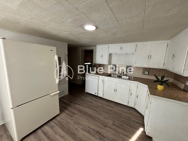 Photo - 730 10th St