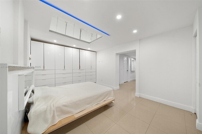 Photo - 845 NW 2nd St