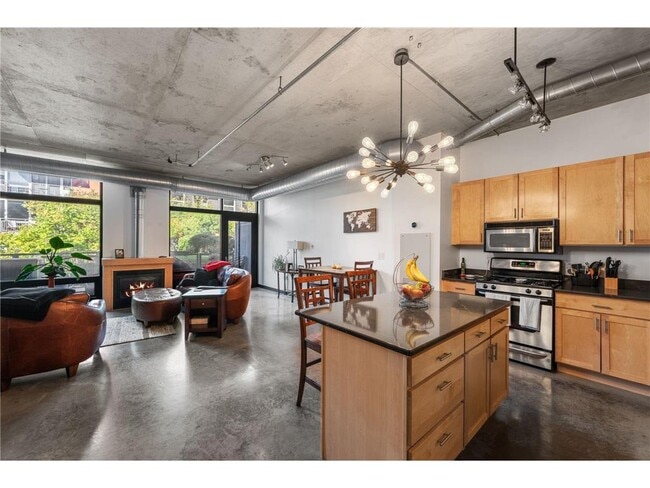 Building Photo - 720 N 4th St Unit 103