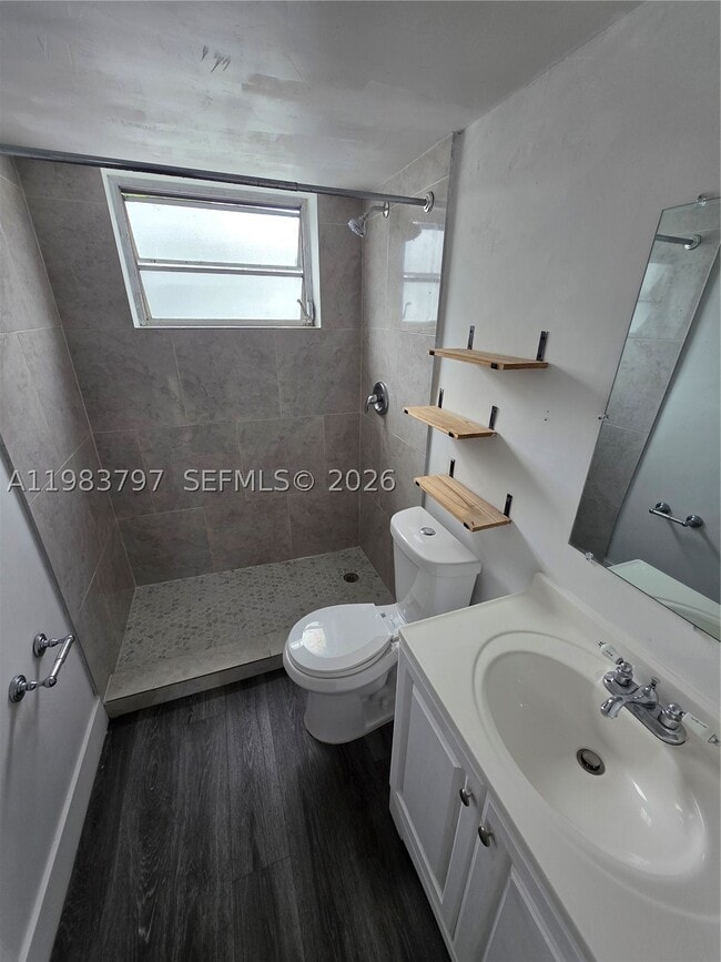 53 Esplanade B Espl Unit B