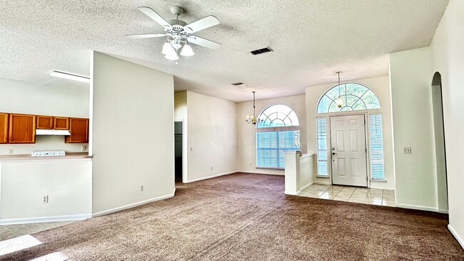 Photo - 3 bed/2 bath home, conveniently located in quiet Meadowfield Bluff
