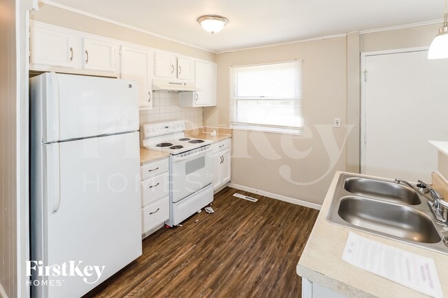 Photo - 1103 Cowden Dr