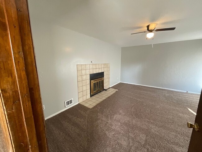 Photo - 3 bed. 1.5 bath 2 living areas