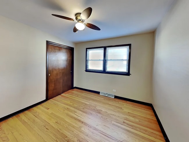 Photo - 7703 Long Ave