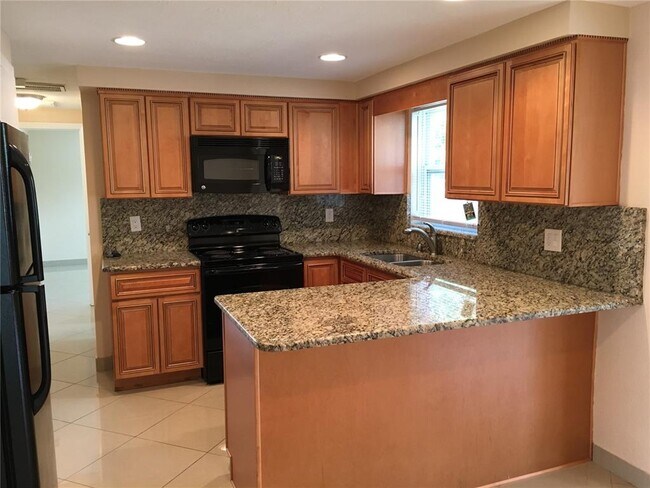 Photo - 1050 Clairborne St