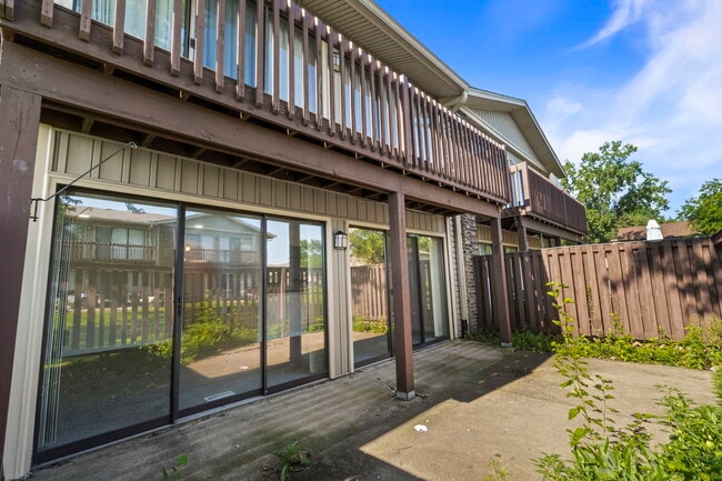 Photo - 5880 Rembrandt Ct Unit C