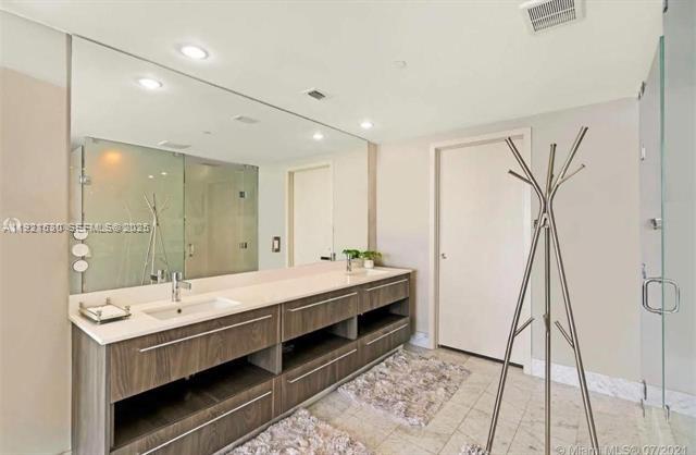 Photo - 3131 NE 7th Ave