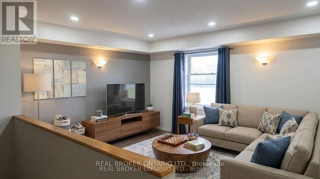 Photo - 52 Wellington St Unit 3