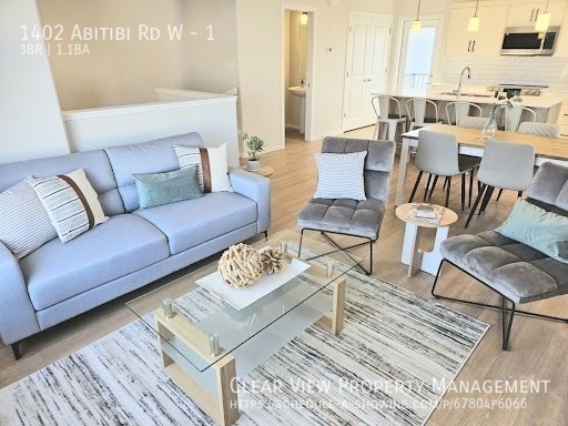 Building Photo - Beautiful 3 bedroom Townhouse in Gary Station! ??Showings at (403) 915-1397??