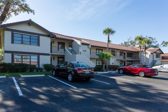 Building Photo - 5630 Golf Pointe Dr Unit 206 Rental