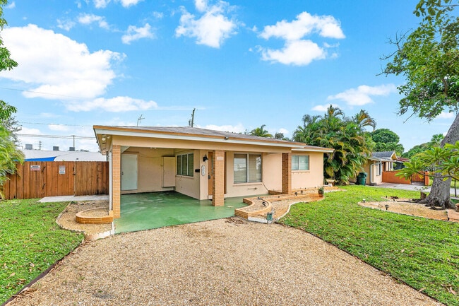 Photo - 4780 NE 8th Terrace