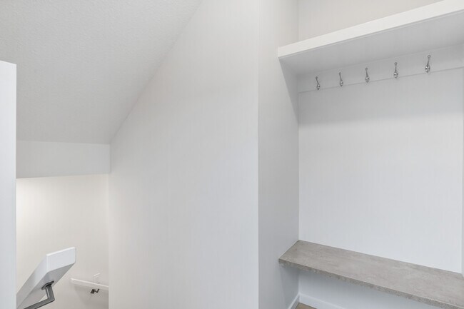 Photo - 11440-11487 87 St NW Unit BSMT 1