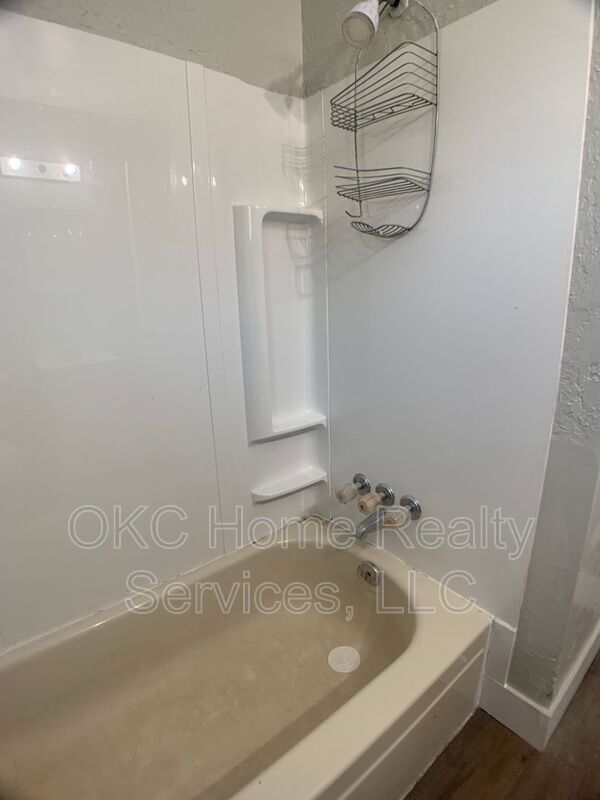 Photo - 3117 N Lindsay Ave