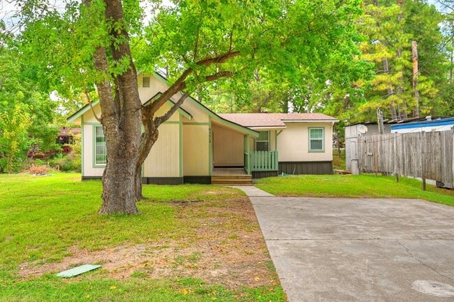 Photo - 9574 Darkwood St Casa