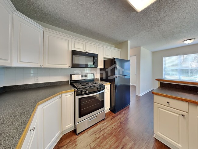 Photo - 214 Bo Simpson Pkwy