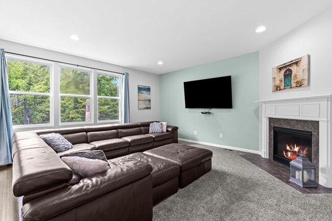 Photo - 49645 Hartwick Dr