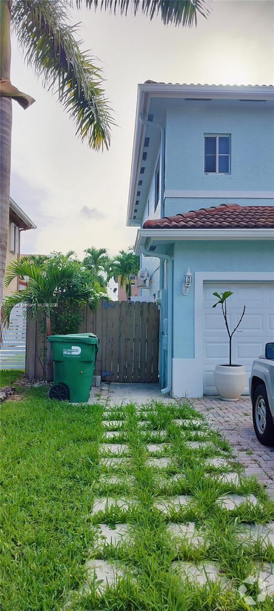 Building Photo - 14552 SW 158th Ct Rental