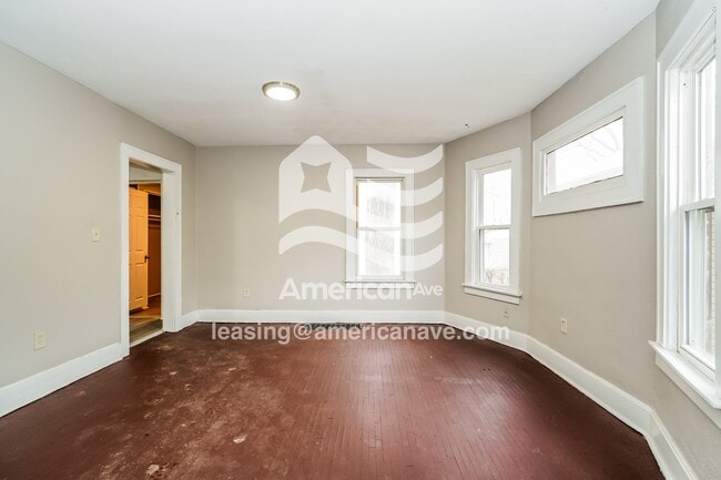 Photo - 196 N Burgess Ave