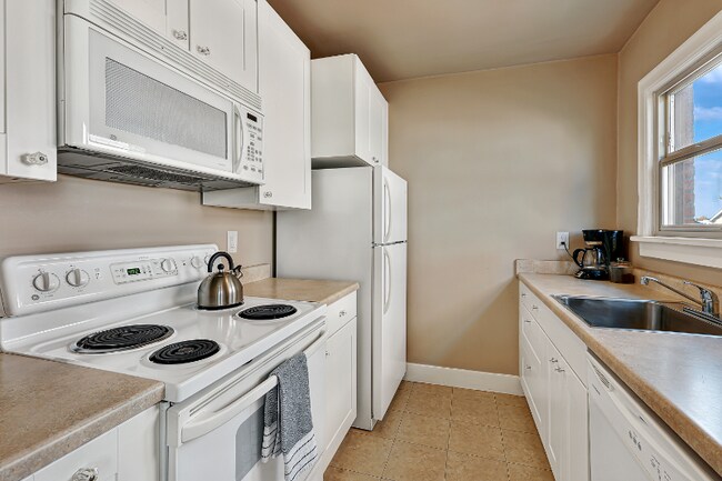 Photo - 311 12th Ave E Unidad C