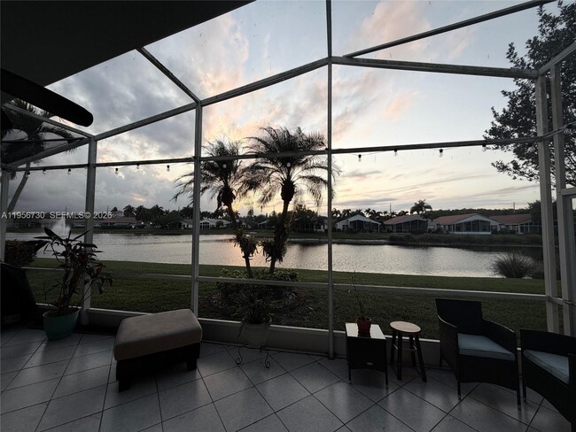 Photo - 10390 Utopia Cir E