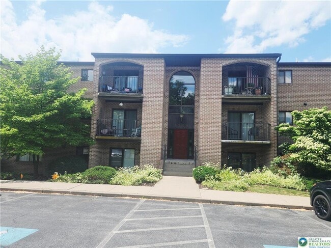 Photo - 4509 N Hedgerow Dr Unit 2
