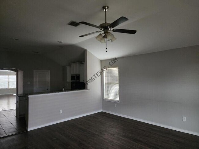 Photo - 12112 Castleford Way