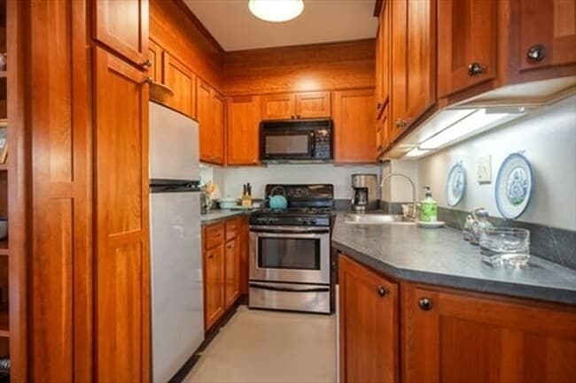 Photo - 988 Memorial Dr Unit 187